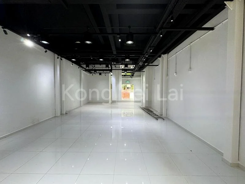 Shop / Shophouse for Rent: Ground-Floor Unit in Serangoon Gardens - Image 6