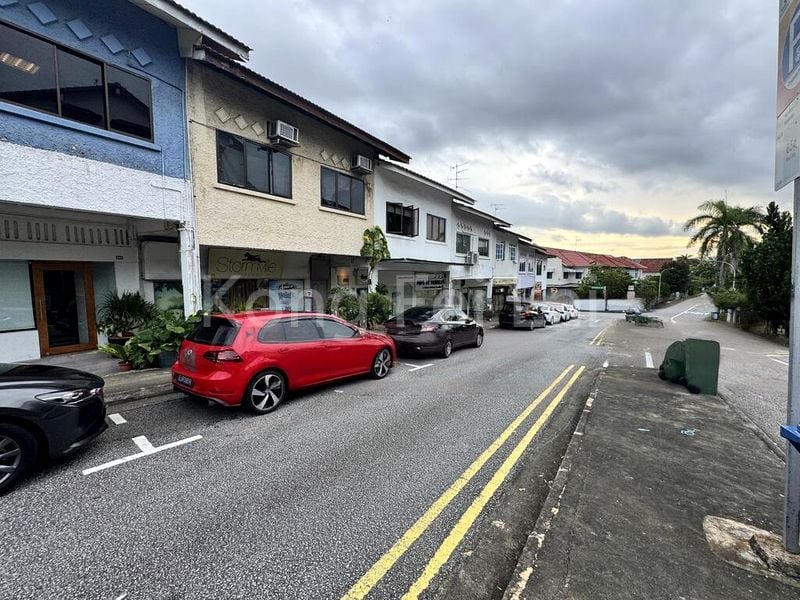 Shop / Shophouse for Rent: Ground-Floor Unit in Serangoon Gardens - Image 2