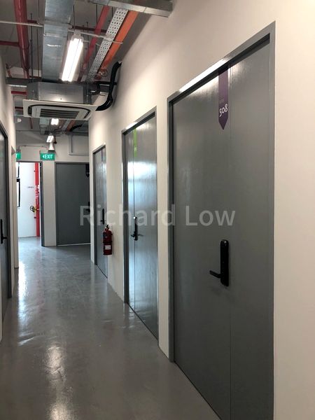 Light Industrial (B1) for Rent in  Thk Industrial Building - Image 9