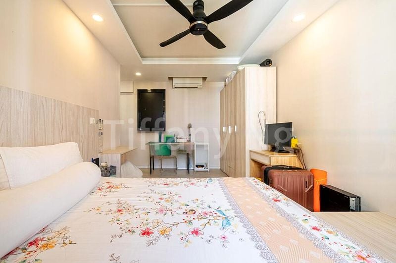 5 Room (5A) HDB for Sale in  122B Edgedale Plains - Image 8