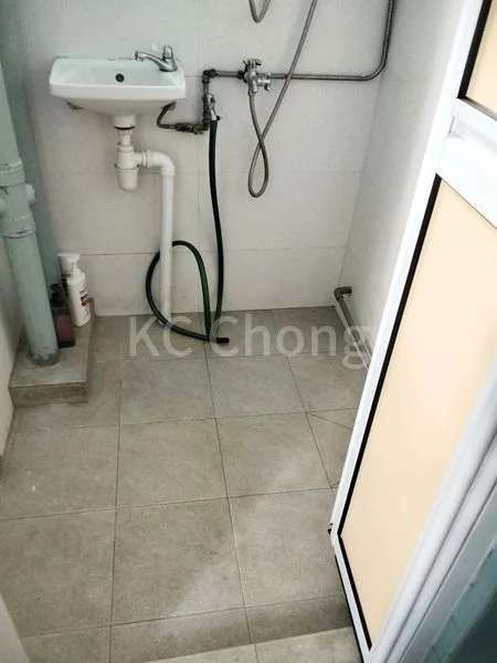 Common Room (HDB) for Rent in  111 Ho Ching Road - Image 4