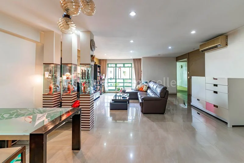 Premium HDB for Sale in 686A Woodlands Drive 73 - Image 2