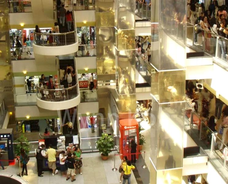 Mall Shop for Sale: Lucky Plaza - Image 1