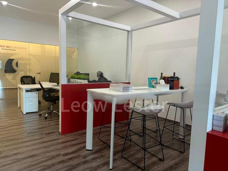 Light Industrial (B1) for Rent: 5m high church, office, training center, or childcare use @ Pasir pajung - Image 2