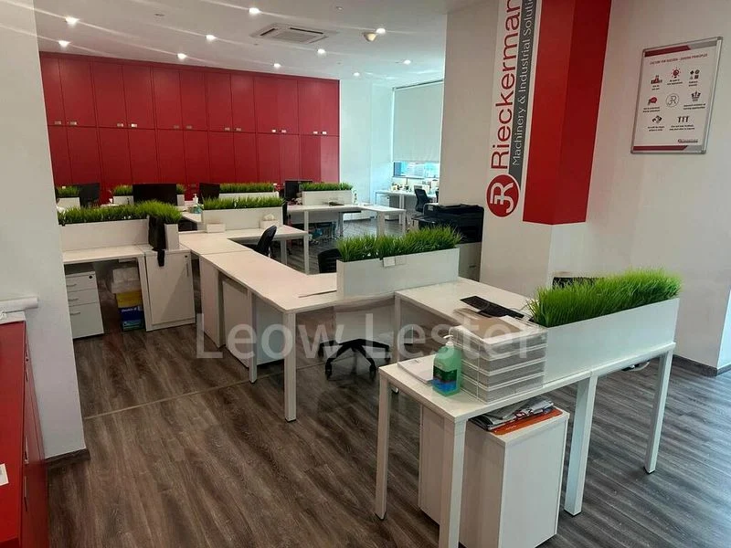 Light Industrial (B1) for Rent: 5m high church, office, training center, or childcare use @ Pasir pajung - Image 5