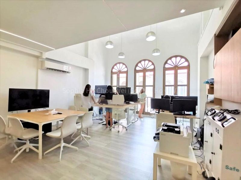 Office for Rent: Shophouse near Bugis MRT! Fully renovated with a meeting room! - Image 9