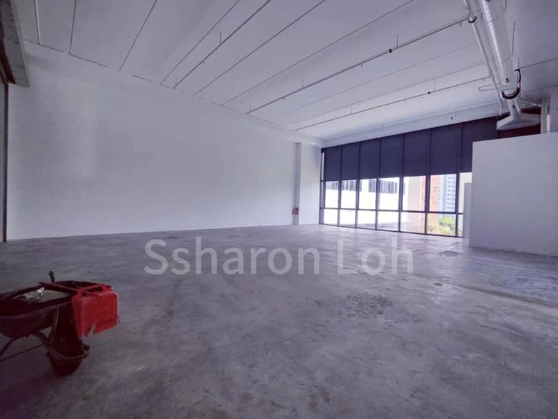 Revv: 1,200 Sq Ft Workshop / Shop for Sale on 5th Street - Image 6