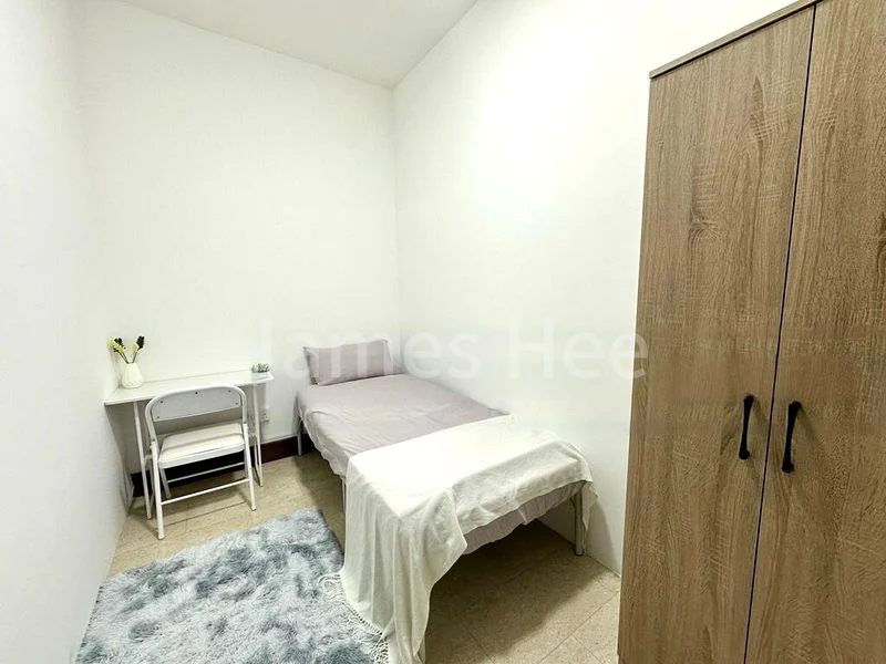 Common Room (Condo) for Rent in  Sunhaven - Image 1