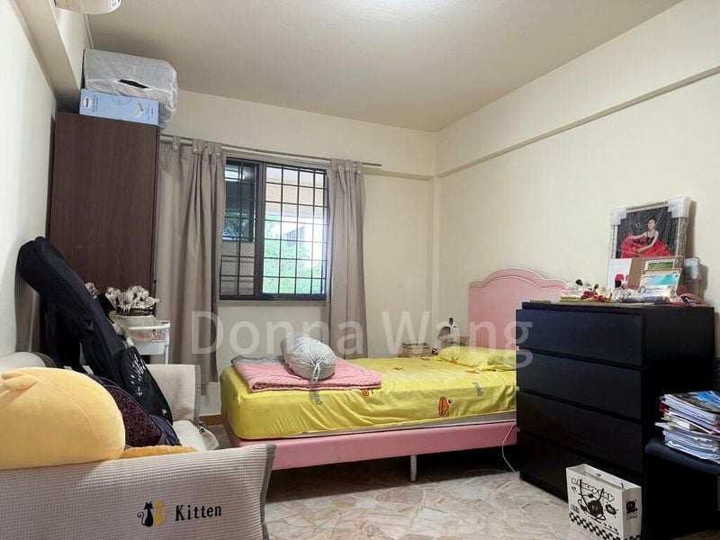 4 Room (4NG) HDB for Sale in  715 Clementi West Street 2 - Image 4