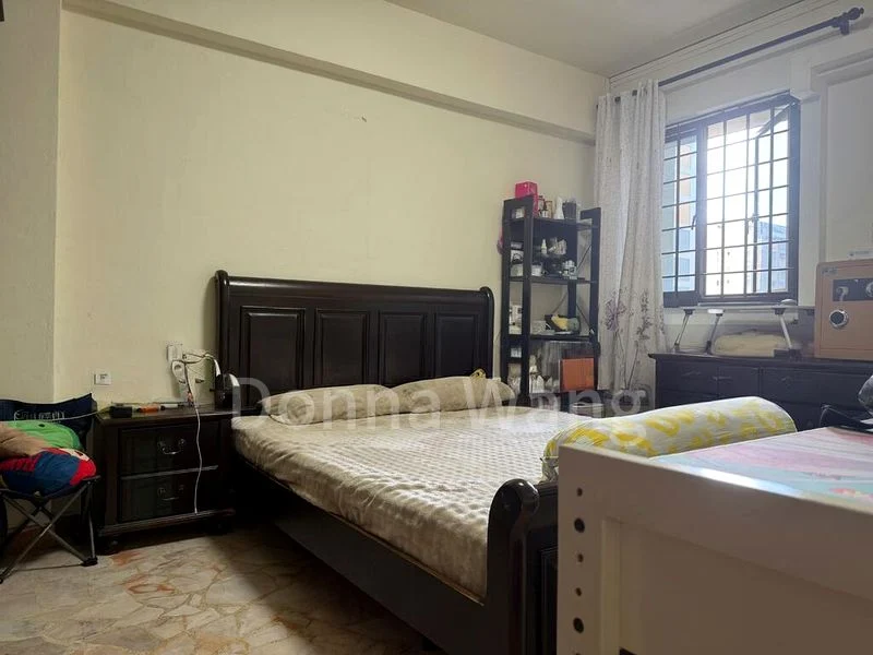 4 Room (4NG) HDB for Sale in  715 Clementi West Street 2 - Image 3