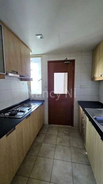 Common Room (Condo) for Rent in  Sunglade - Image 1