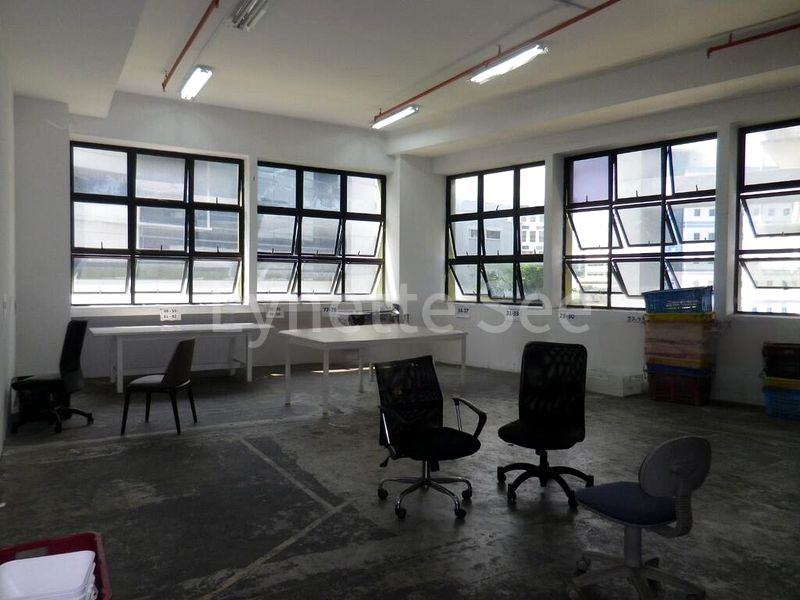 Light Industrial (B1) for Rent: MAE Building - Image 1