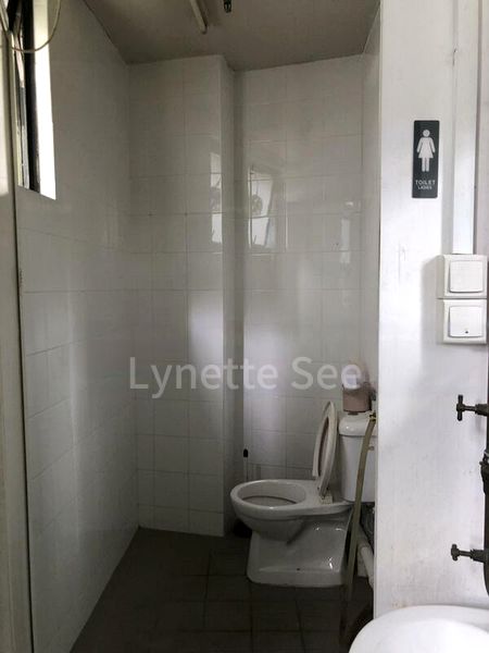 Light Industrial (B1) for Rent: MAE Building - Image 2