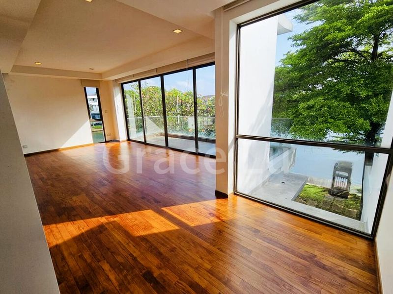 8 Bed Bungalow (Landed) for Sale in  Paradise Island - Image 4