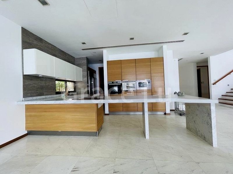 8 Bed Bungalow (Landed) for Sale in  Paradise Island - Image 3