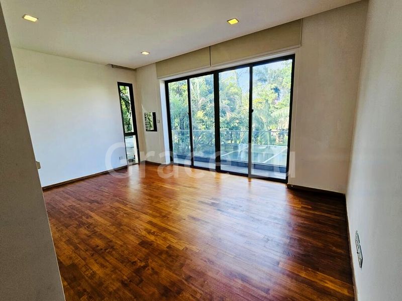 8 Bed Bungalow (Landed) for Sale in  Paradise Island - Image 7