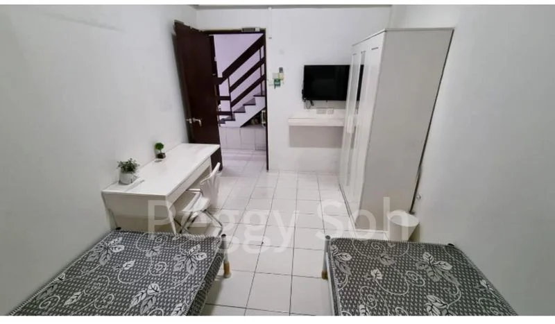 Master Room (Condo) for Rent in  Chun Tin Court - Image 5