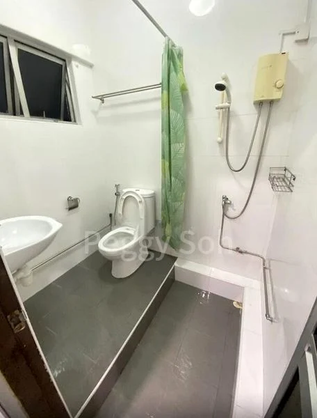 Master Room (Condo) for Rent in  Chun Tin Court - Image 2