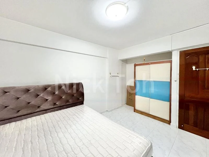 Common Room (HDB) for Rent in  208 Petir Road - Image 1