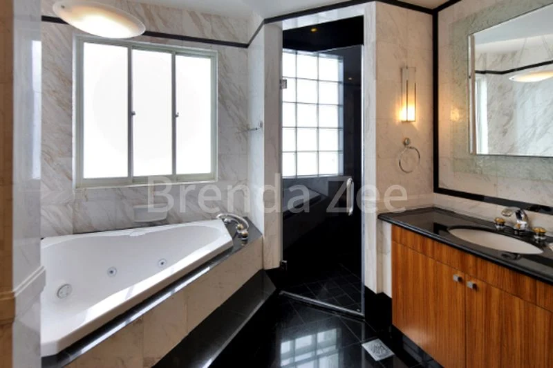 6 Bed Bungalow (Landed) for Rent in Bukit Sedap Road - Image 11