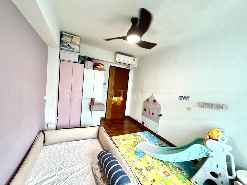 4 Room (4A) HDB for Sale in  637B Punggol Drive - Image 6