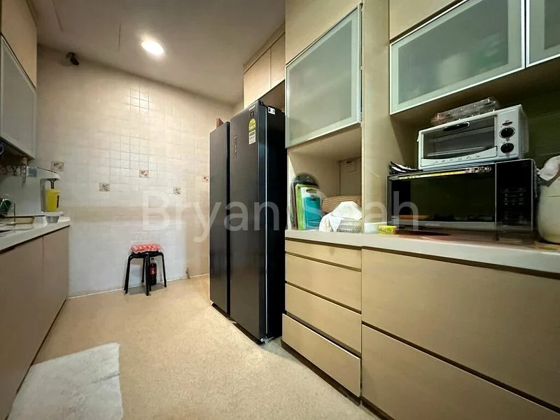 5 Bed Semi-Detached House (Landed) for Sale in  Pavilion Park - Image 6