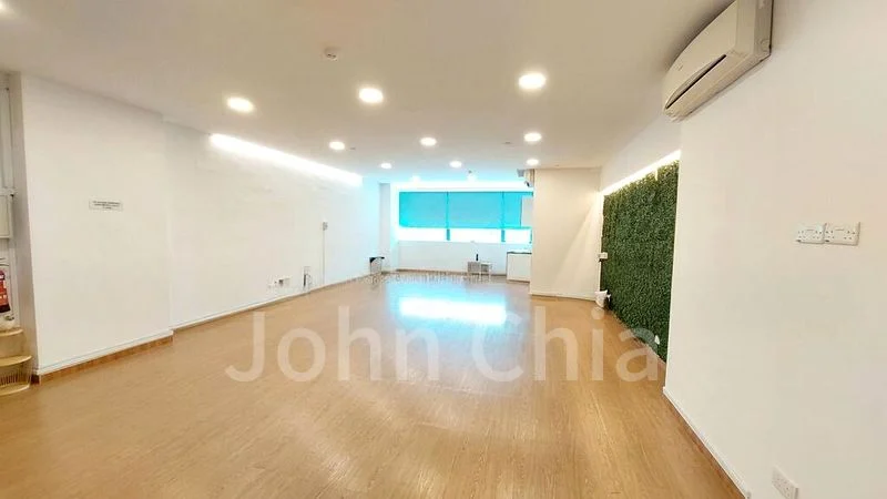 Light Industrial (B1) for Rent: Trivex - Image 8