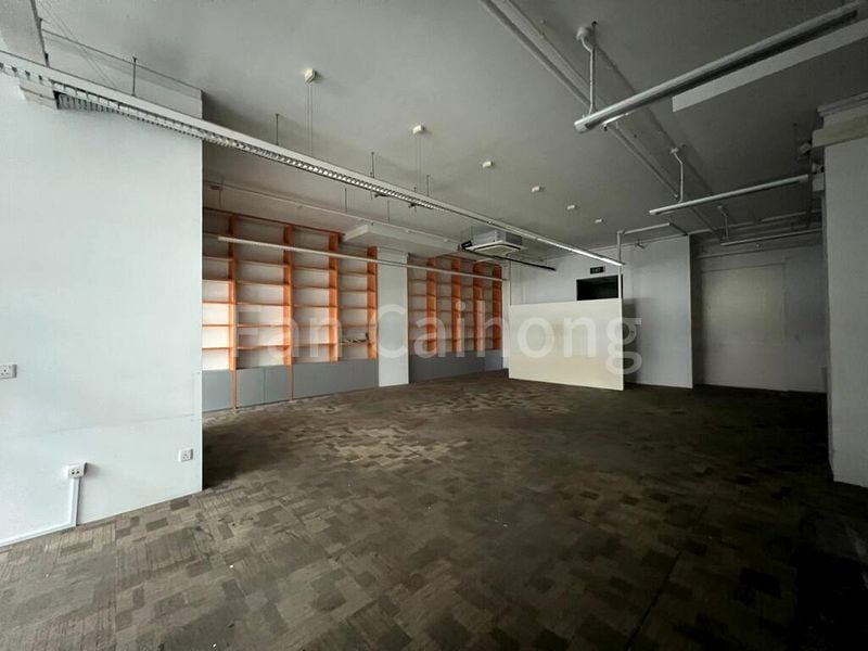 Light Industrial (B1) for Rent: Midview City - Image 3