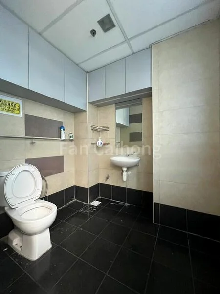 Light Industrial (B1) for Rent: Midview City - Image 5