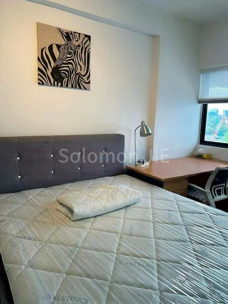 Common Room (Condo) for Rent in  Queensway Shopping Centre/Queensway Tower - Image 4