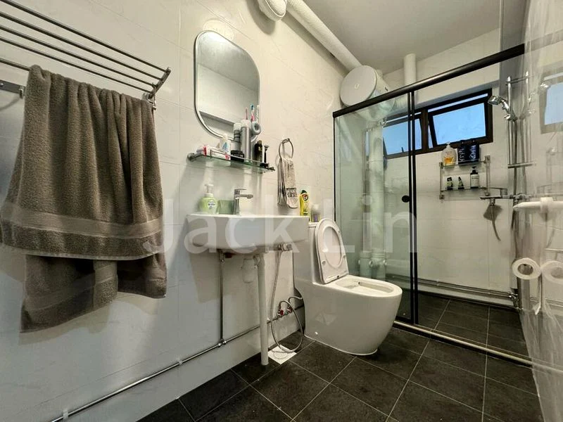 Maisonette HDB for Sale in  261 Bishan Street 22 - Image 1