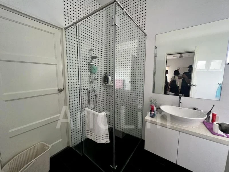 5 Bed Bungalow (Landed) for Rent in  Sixth Avenue Ville - Image 7