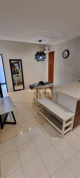 Master Room (Condo) for Rent in  La Casa - Image 7