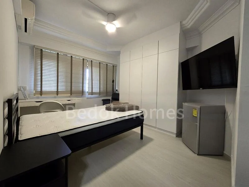 Common Room (HDB) for Rent in  323 Tampines Street 33 - Image 2