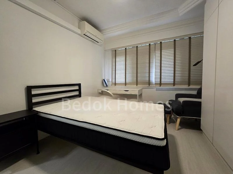 Common Room (HDB) for Rent in  323 Tampines Street 33 - Image 1