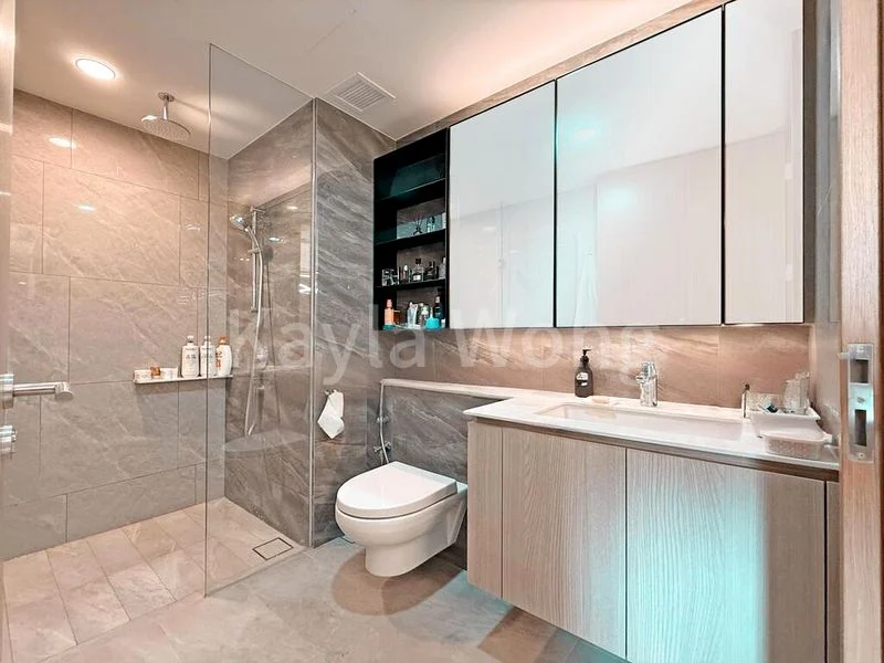 2 Bed Condo for Sale in  Whistler Grand - Image 7