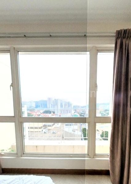 4 Bed Apartment (Condo) for Sale in  Burlington Square - Image 8