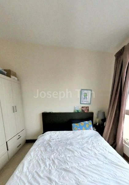 4 Bed Apartment (Condo) for Sale in  Burlington Square - Image 7