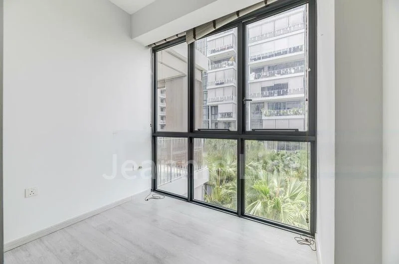 3 Bed Condo for Rent in  The Luxurie - Image 4