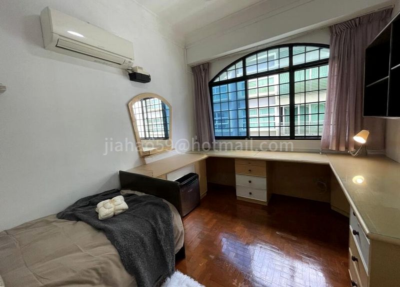 Room (Condo) for Rent in  Kembangan Court - Image 2