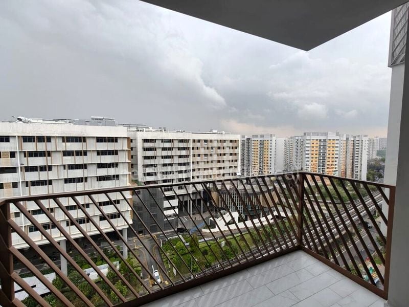 3 Bed Executive Condo for Sale in Ola - Image 2