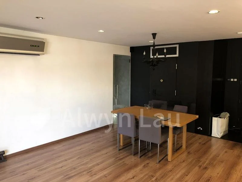 5 Room (5I) HDB for Rent in  672B Klang Lane - Image 1