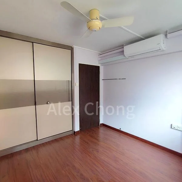 Common Room (HDB) for Rent in  207 Serangoon Central - Image 1