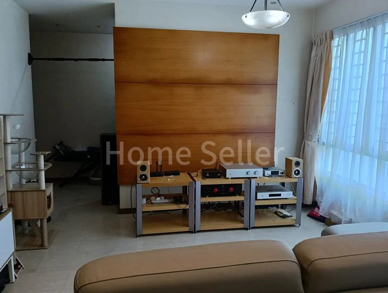 3 Bed Executive Condo for Sale in Northoaks - Image 2