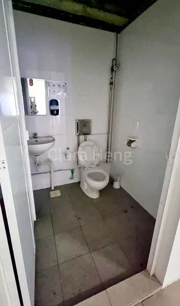 Medical Suite for Sale: Prime District, Large Ground Floor Shophouse, Wide Frontage @ Havelock MRT / Outram Road - Image 3