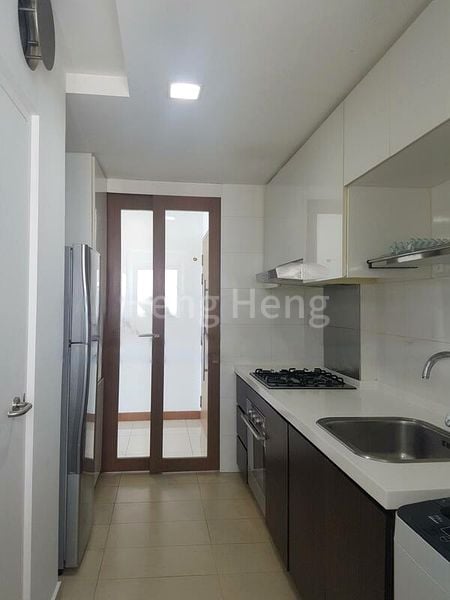 2 Bed Condo for Sale in  Waterfront Waves - Image 9