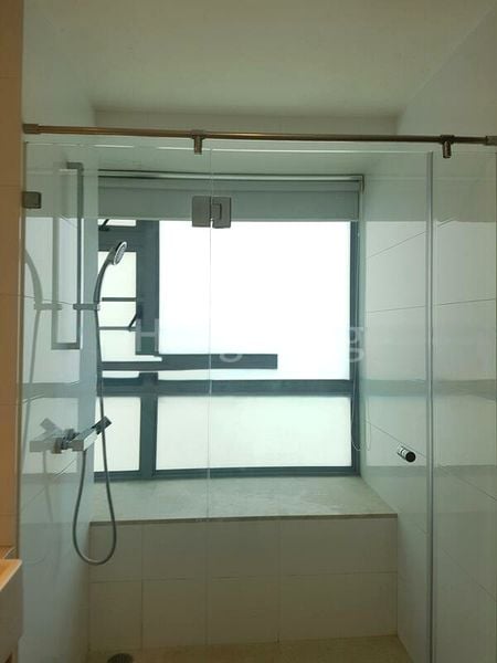 2 Bed Condo for Sale in  Waterfront Waves - Image 10