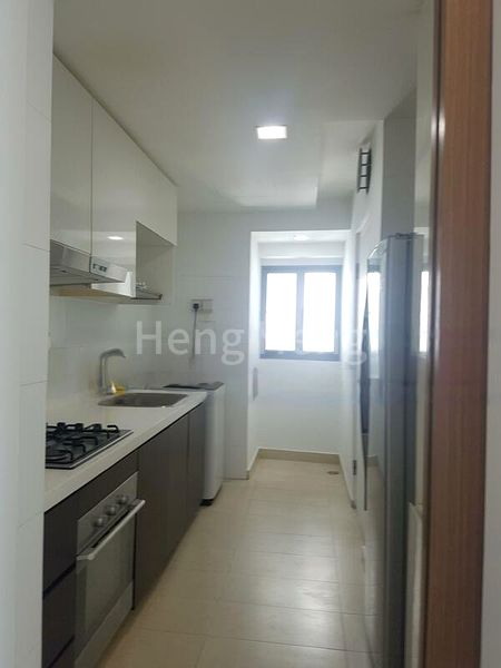 2 Bed Condo for Sale in  Waterfront Waves - Image 8