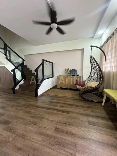 Maisonette HDB for Sale in  726 Jurong West Avenue 5 - Image 2