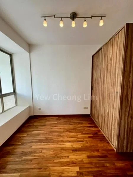 1 Bed Apartment (Condo) for Rent in  The Axis - Image 4